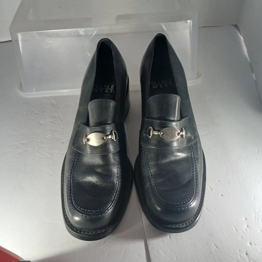 Nine West Permit Loafers 8M Navy Blue Leather Chunky Block Heel Horsebit Vintage